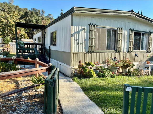 Detail Gallery Image 2 of 18 For 3630 Country Club Dr #70,  Lucerne,  CA 95458 - 2 Beds | 2 Baths