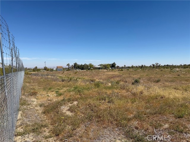 Detail Gallery Image 2 of 2 For 1080 Danbury, Pinon Hills,  CA 92372 - – Beds | – Baths