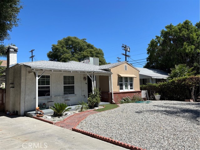 5620 & 5618 Cartwright Avenue, North Hollywood CA: https://media.crmls.org/medias/fc975349-d17d-4cf4-89a4-b8d580d4dc87.jpg