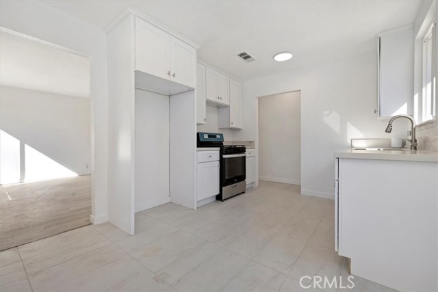 Detail Gallery Image 7 of 21 For 66146 Acoma, Desert Hot Springs,  CA 92240 - 2 Beds | 1 Baths