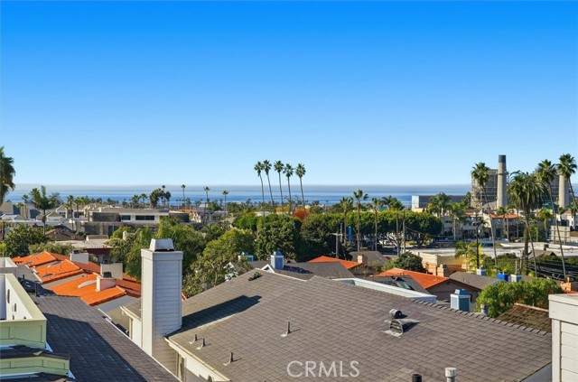 Detail Gallery Image 3 of 41 For 617 N Irena Ave a,  Redondo Beach,  CA 90277 - 4 Beds | 3/1 Baths
