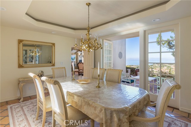 2727 Via Miguel, Palos Verdes Estates, California 90274, 4 Bedrooms Bedrooms, ,3 BathroomsBathrooms,Residential,Sold,Via Miguel,PV17019247