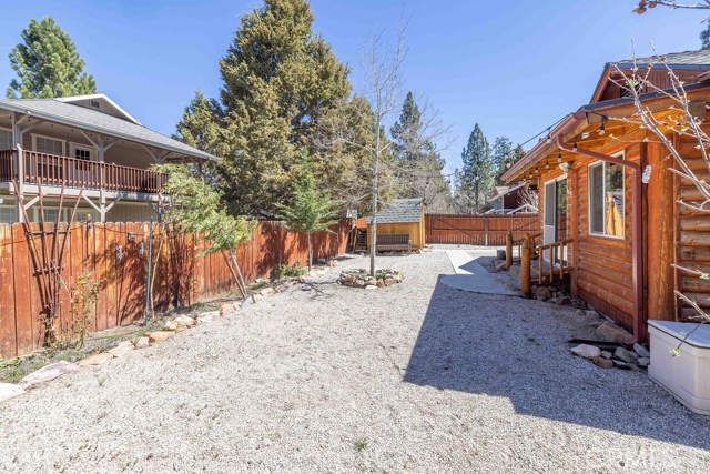 Detail Gallery Image 16 of 49 For 457 E Mountain View, Big Bear City,  CA 92314 - 3 Beds | 2 Baths