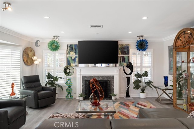 Detail Gallery Image 8 of 34 For 2774 Sawtelle Bld, Los Angeles,  CA 90064 - 3 Beds | 3 Baths