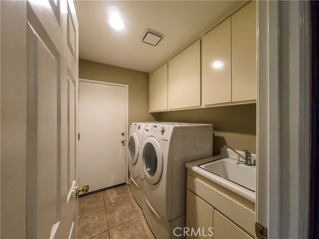 2822 Jason Court, Thousand Oaks CA: https://media.crmls.org/medias/fc9999e1-ede6-4ce9-aab2-4dbec3b2732c.jpg