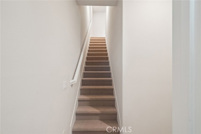 221 Aurora Lane, Pomona CA: https://media.crmls.org/medias/fc99d01a-6881-4fd7-9be8-020a2011c16e.jpg
