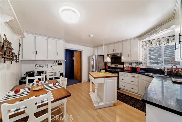 Detail Gallery Image 21 of 41 For 33338 Wild Rose, Green Valley Lake,  CA 92341 - 3 Beds | 2/1 Baths