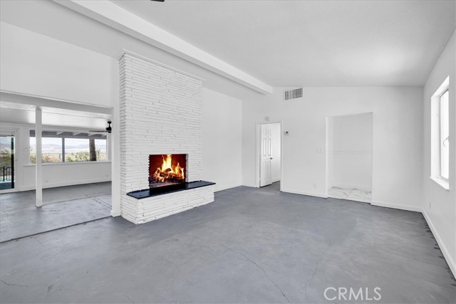 73028 Manana Drive, 29 Palms CA: https://media.crmls.org/medias/fc9b240e-fd23-4761-bdd6-443eb11cd89b.jpg