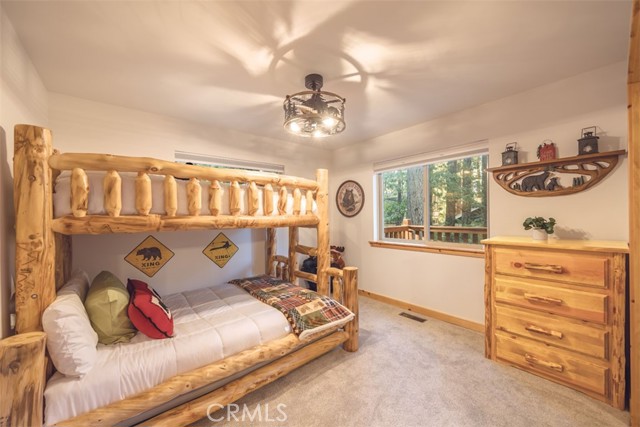 Detail Gallery Image 32 of 45 For 41952 Mapleleaf Dr, Big Bear Lake,  CA 92315 - 3 Beds | 2 Baths