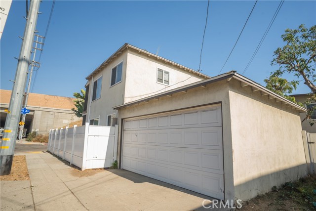 Detail Gallery Image 14 of 16 For 1501 Beloit Ave, Los Angeles,  CA 90025 - 4 Beds | 2 Baths