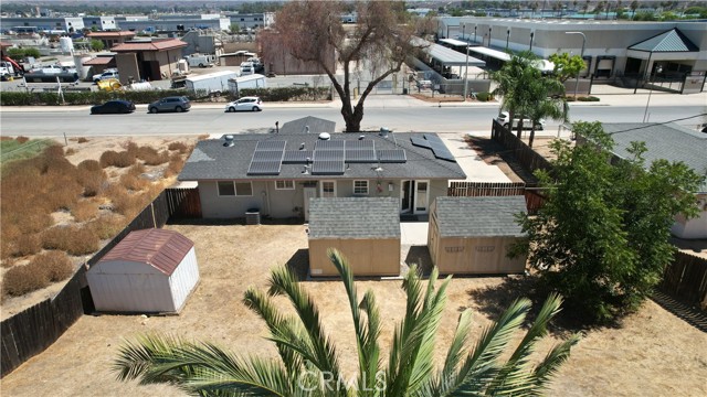 18271 Treleven Avenue, Lake Elsinore CA: https://media.crmls.org/medias/fc9d6af7-9d4a-45d9-9a51-1a07963c1691.jpg