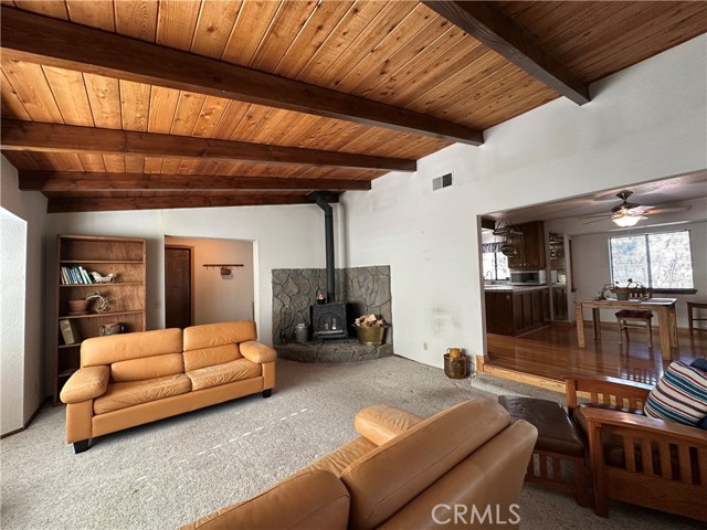 Detail Gallery Image 5 of 15 For 996 Eagle Rd, Wrightwood,  CA 92397 - 3 Beds | 3 Baths