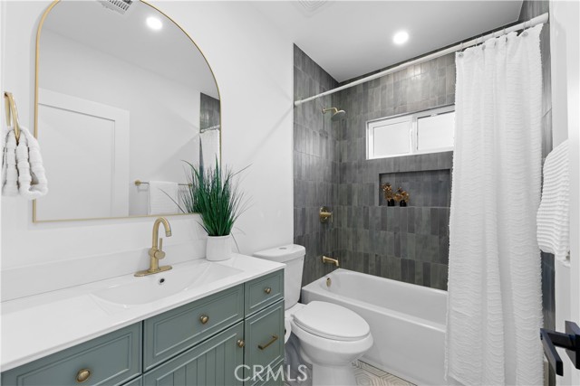 Detail Gallery Image 19 of 47 For 3937 2nd Ave, Los Angeles,  CA 90008 - 3 Beds | 2/1 Baths