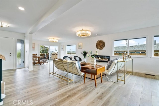 31 N 3rd Street, Cayucos CA: https://media.crmls.org/medias/fc9e9d14-0a18-4d5d-aec2-326a55d003e4.jpg