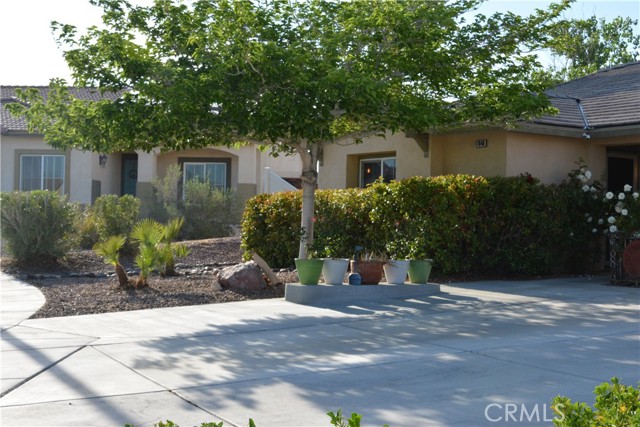 Detail Gallery Image 2 of 42 For 17648 Park Plaza Ct, Victorville,  CA 92395 - 4 Beds | 2 Baths