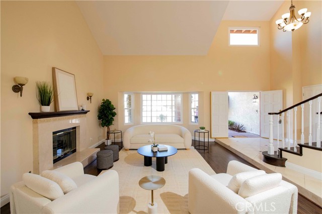 12860 Charlwood Street, Cerritos CA: https://media.crmls.org/medias/fc9ff3ee-4d2d-4608-ae81-bd80762fbb10.jpg