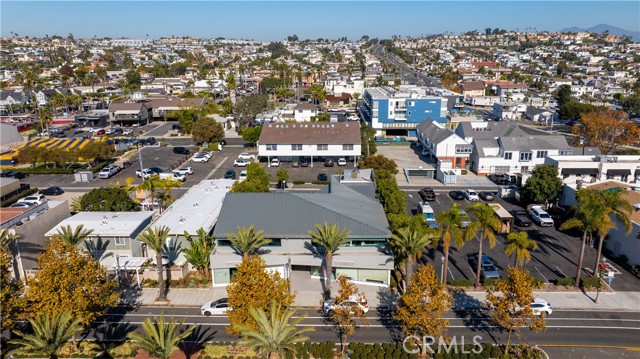 24691 Del Prado, Dana Point CA: https://media.crmls.org/medias/fca02d4b-419e-4498-b31c-3cc2541bca63.jpg