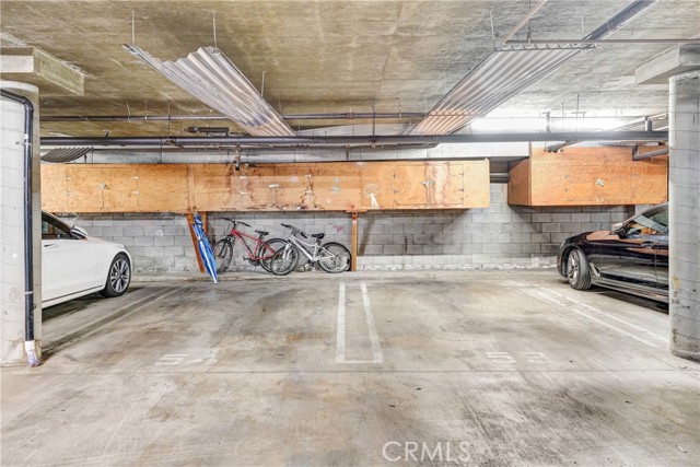 Detail Gallery Image 17 of 24 For 5243 Yarmouth #31,  Encino,  CA 91316 - 3 Beds | 2/1 Baths