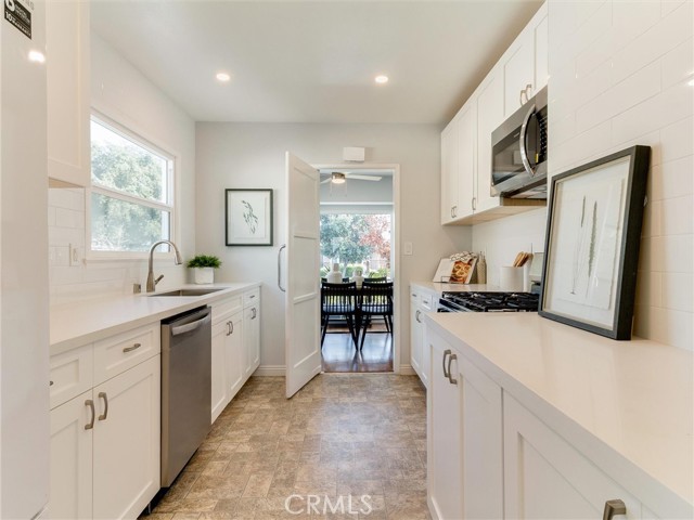 4429 Mcnab, Lakewood CA: https://media.crmls.org/medias/fca14778-068f-4c82-b0bf-b92bd03f782a.jpg