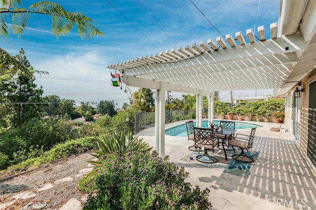 27105 Springcreek Road, Rancho Palos Verdes, California 90275, 4 Bedrooms Bedrooms, ,3 BathroomsBathrooms,Residential,Sold,Springcreek,PV21190601
