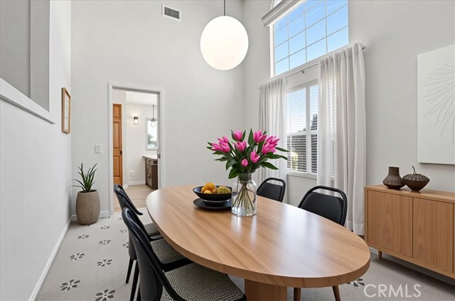 Detail Gallery Image 8 of 64 For 6721 Silver Oak, Riverside,  CA 92506 - 5 Beds | 3 Baths