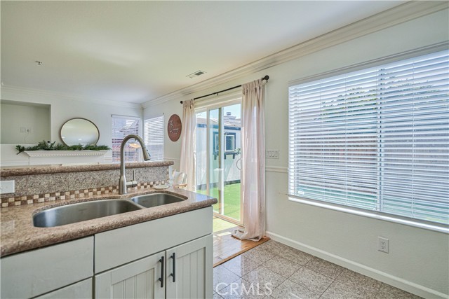Detail Gallery Image 12 of 40 For 150 Pennsylvania Dr, Salinas,  CA 93906 - 3 Beds | 2/1 Baths