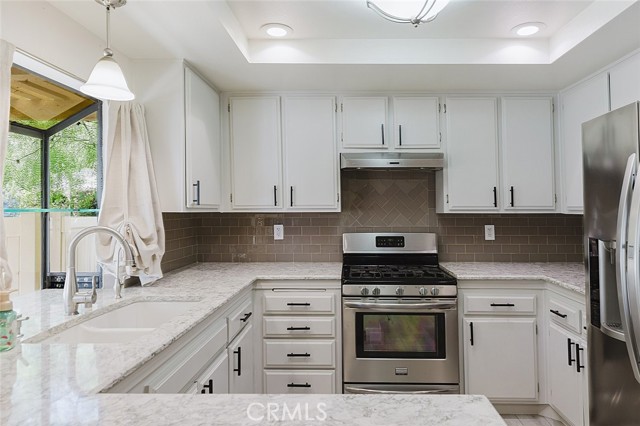 Detail Gallery Image 24 of 61 For 20055 Avenue of the Oaks #220,  Newhall,  CA 91321 - 3 Beds | 2 Baths