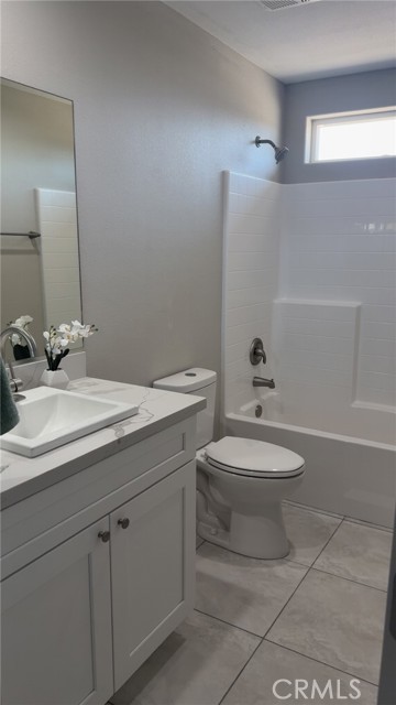 7939 Lassen Avenue, Hesperia CA: https://media.crmls.org/medias/fca20692-3ec8-4110-8c16-54851c41341c.jpg