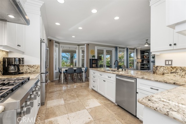 7 Mariposa, Rancho Santa Margarita CA: https://media.crmls.org/medias/fca20cfc-6d44-4307-a0b9-9e5acc979ae3.jpg