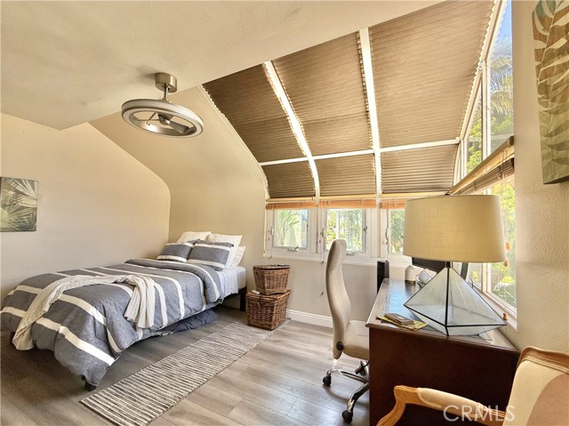 Detail Gallery Image 8 of 28 For 16065 Surprise Ln, Huntington Beach,  CA 92649 - 3 Beds | 3 Baths