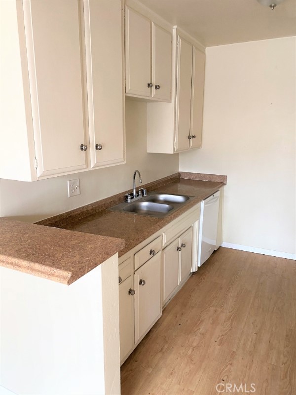 Detail Gallery Image 12 of 30 For 2115 Placentia Ave #37,  Costa Mesa,  CA 92627 - 1 Beds | 1 Baths