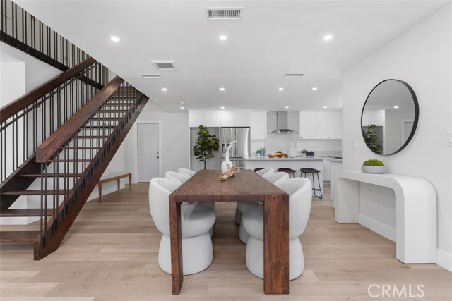 Detail Gallery Image 12 of 74 For 3871 Hendrix St, Irvine,  CA 92614 - 9 Beds | 9/2 Baths