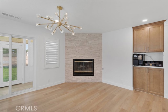 Detail Gallery Image 12 of 45 For 14947 Larch St, Hesperia,  CA 92345 - 3 Beds | 3 Baths