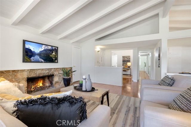 Detail Gallery Image 15 of 27 For 16427 Clymer St, Granada Hills,  CA 91344 - 5 Beds | 2 Baths