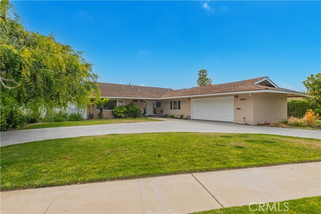 4621 Hampden Rd, Corona del Mar CA: https://media.crmls.org/medias/fca3edef-b5f4-4cee-bd85-955f927b5961.jpg