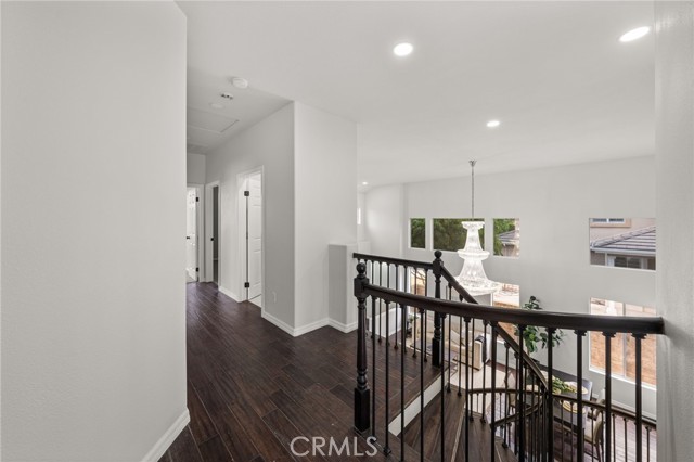Image 21 of 51 For 16209 Eagleridge Court