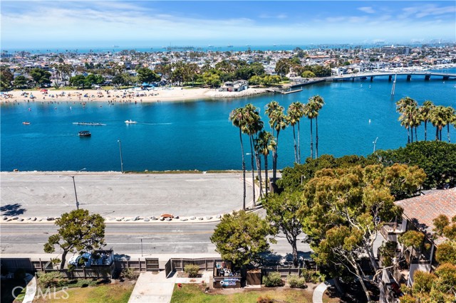 Detail Gallery Image 19 of 30 For 5226 Marina Pacifica Dr, Long Beach,  CA 90803 - 1 Beds | 1/1 Baths