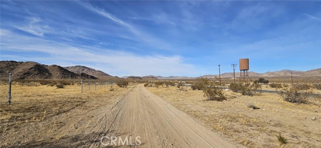 18066 Barstow Road, Lucerne Valley CA: https://media.crmls.org/medias/fca6bfeb-6401-4fb7-b68f-00ad2c6b93c1.jpg