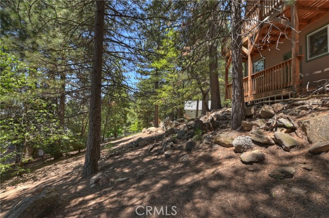 31115 All View Drive, Running Springs CA: https://media.crmls.org/medias/fca73901-da59-4ca1-938e-b33f7bbf861a.jpg