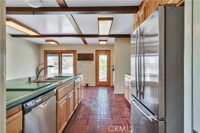 5118 Willow Wood Road, Rolling Hills Estates CA: https://media.crmls.org/medias/fca7c3ca-8425-47c5-b2bb-06066075227a.jpg