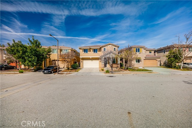 Detail Gallery Image 3 of 29 For 9522 Harvest Vista, Rancho Cucamonga,  CA 91730 - 5 Beds | 3 Baths