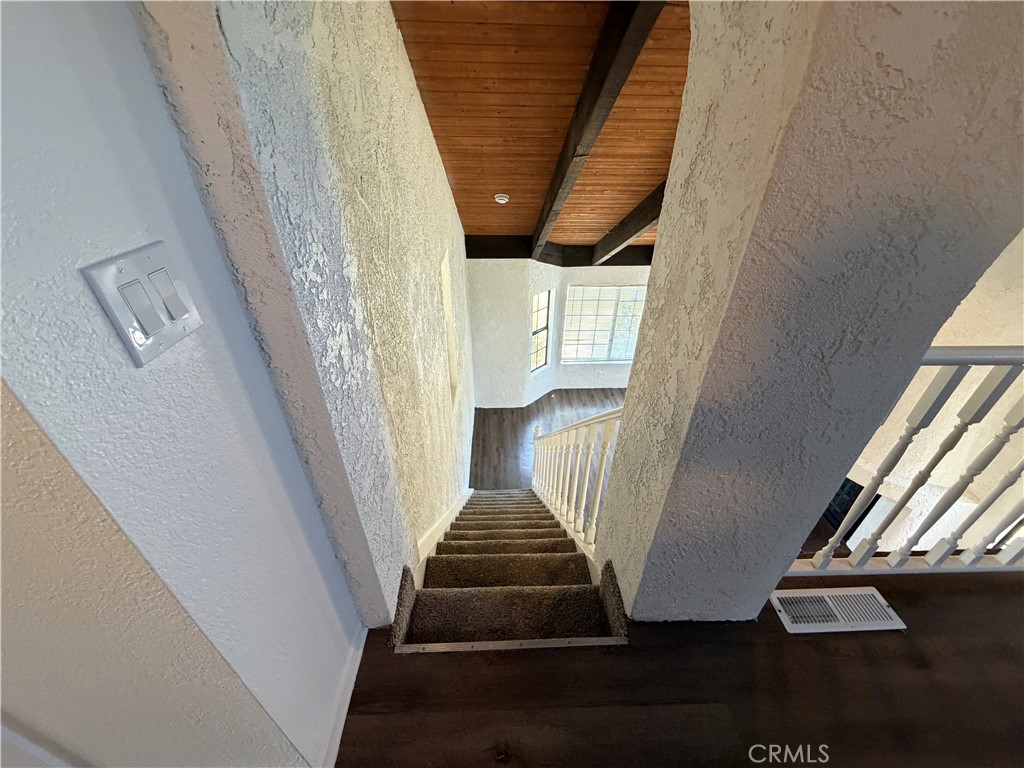https://media.crmls.org/medias/fca881e7-0e38-4846-be52-a21cbcca456d.jpg?preset=X-Large