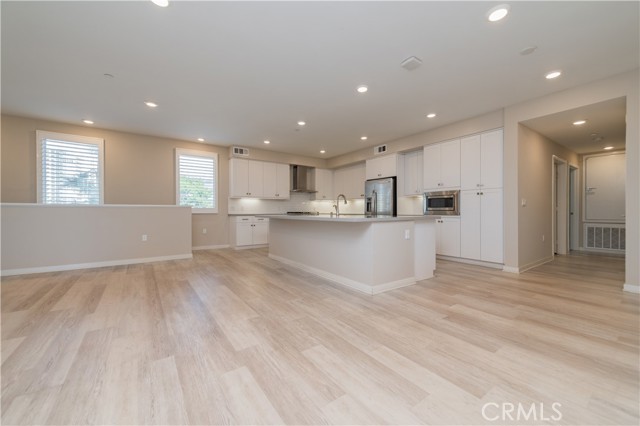 Detail Gallery Image 9 of 37 For 174 Tribeca, Irvine,  CA 92612 - 2 Beds | 2 Baths