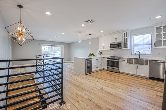 Detail Gallery Image 5 of 37 For 5351 Lexington Avenue, Hollywood,  CA 90029 - 4 Beds | 5 Baths