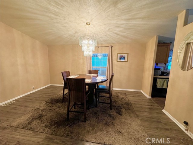 Detail Gallery Image 14 of 40 For 4901 Green River Rd #168,  Corona,  CA 92878 - 3 Beds | 2 Baths