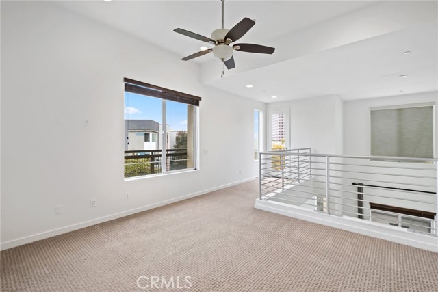 Image 3 of 26 For 555 Rockefeller