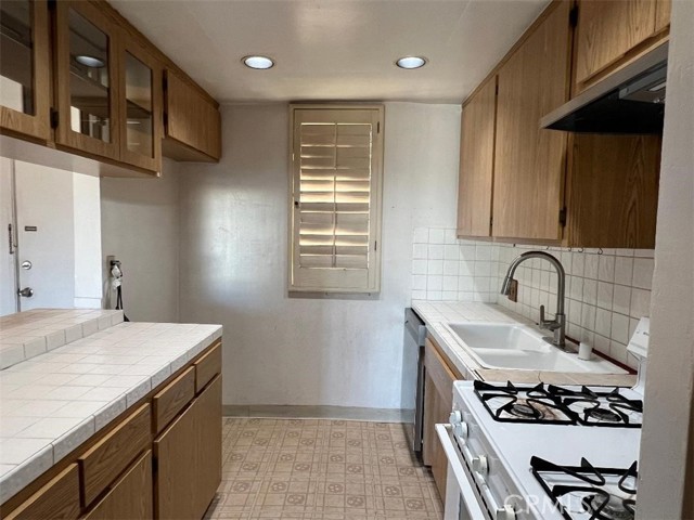 Detail Gallery Image 8 of 9 For 1041 252nd St #12,  Harbor City,  CA 90710 - 1 Beds | 1 Baths