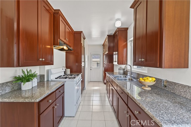 Detail Gallery Image 15 of 49 For 10818 Loch Avon, Whittier,  CA 90606 - 3 Beds | 2 Baths