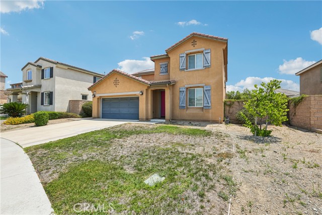 Detail Gallery Image 2 of 43 For 5371 Salt Bush Way, Fontana,  CA 92336 - 4 Beds | 3 Baths