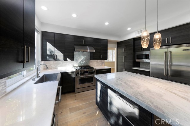 Detail Gallery Image 5 of 16 For 43 Lessay, Newport Coast,  CA 92657 - 4 Beds | 2/1 Baths